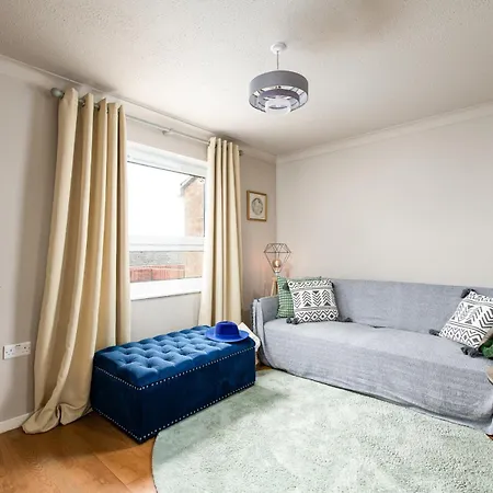 Private 3bed-parking-sleeps5-by Fabaccommodation * Bristol