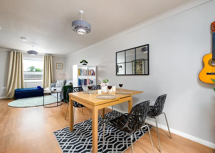 Private 3bed-parking-sleeps5-by Fabaccommodation 別荘 *